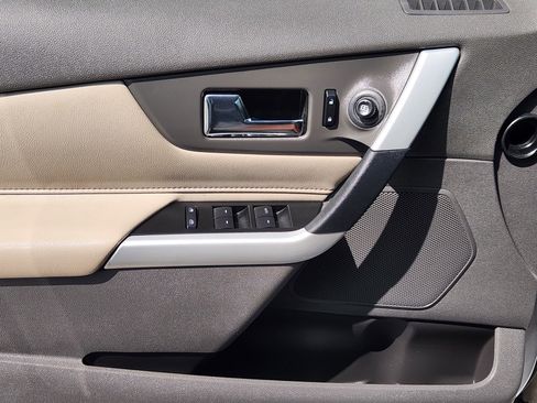 Used 2014 Ford Edge Limited FWD image 23
