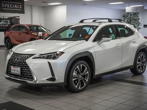 Certified 2025 Lexus UX 300h FWD w/ Accessory Package (Z2) image 4