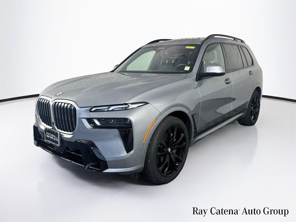 Used 2024 BMW X7 xDrive40i w/ M Sport Package AWD/4WD image 3