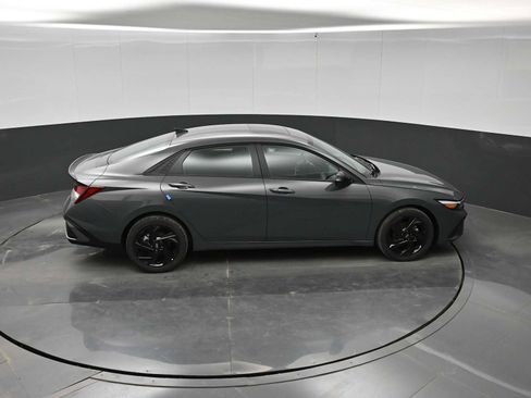 New 2026 Hyundai Elantra SEL Sport FWD image 34