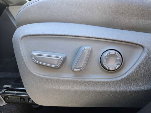 Certified 2022 Toyota Highlander Platinum image 25