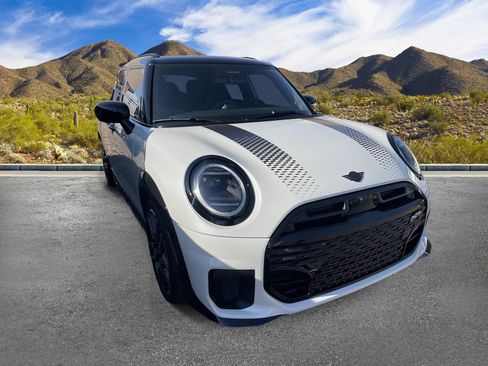 Used 2025 MINI Cooper S FWD image 3