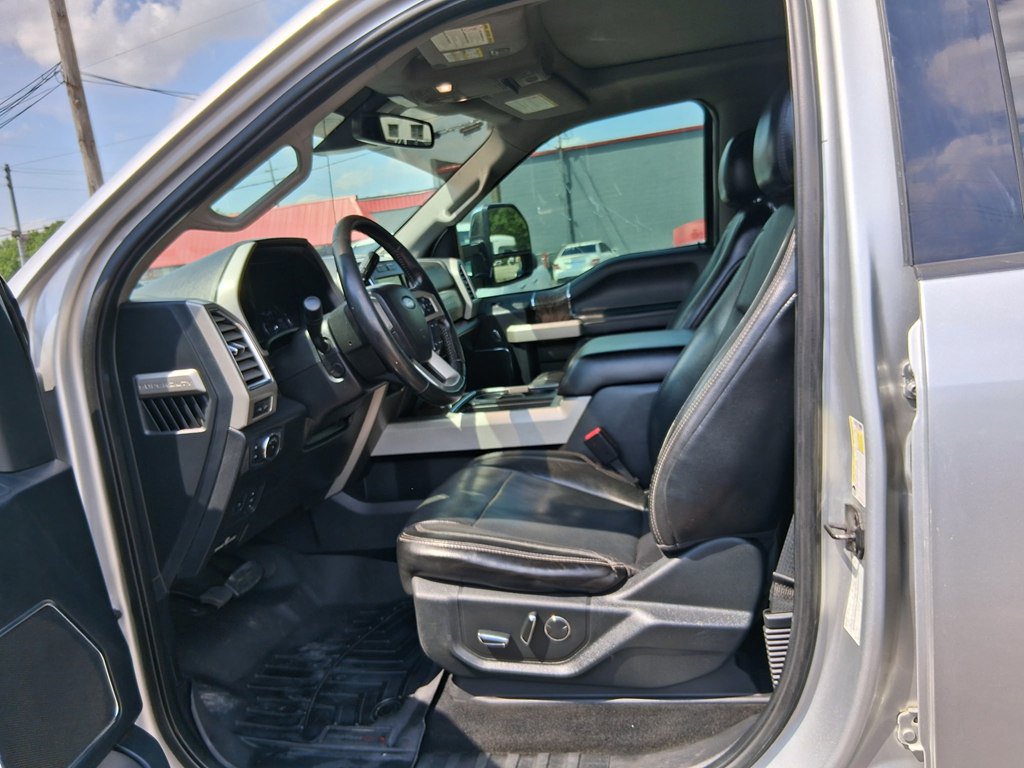Used 2017 Ford F250 Lariat w/ Lariat Ultimate Package AWD/4WD image 12