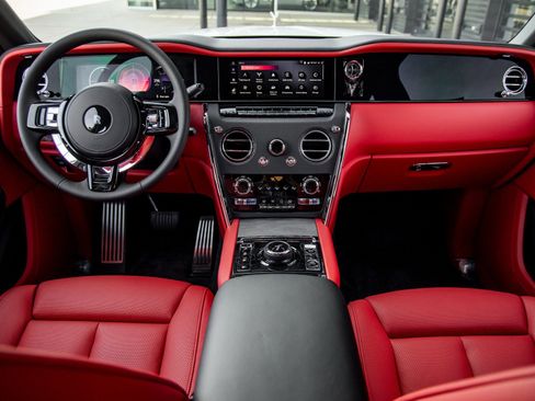 New 2026 Rolls-Royce Cullinan image 4