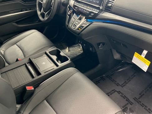 New 2026 Honda Odyssey Elite image 16