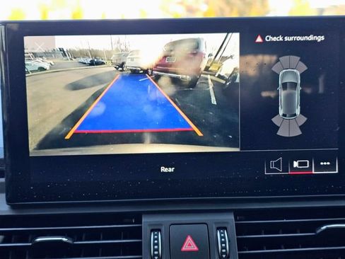 Used 2022 Audi SQ5 Premium image 40