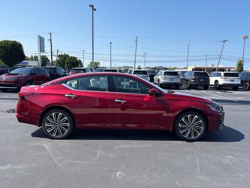 Used 2023 Nissan Altima 2.5 SL AWD/4WD image 6