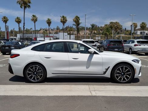 New 2026 BMW i4 eDrive40 w/ M Sport Package RWD image 3