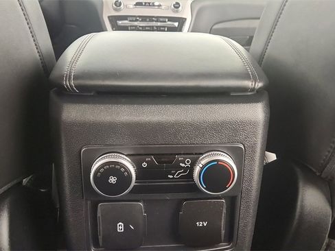 Used 2022 Ford Explorer XLT w/ Equipment Group 202A image 25