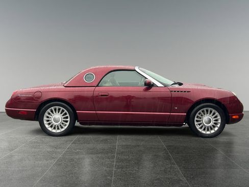 Used 2004 Ford Thunderbird image 9