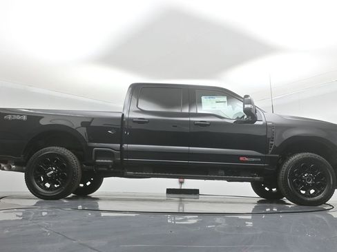 New 2025 Ford F250 Lariat w/ Lariat Ultimate Package image 47