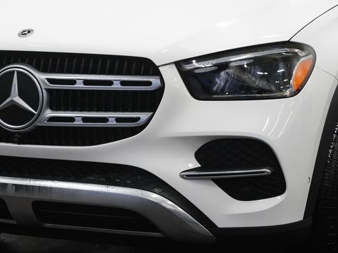 Used 2025 Mercedes-Benz GLE 350 4MATIC image 9