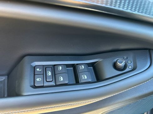 New 2025 Jeep Grand Cherokee L Altitude image 12