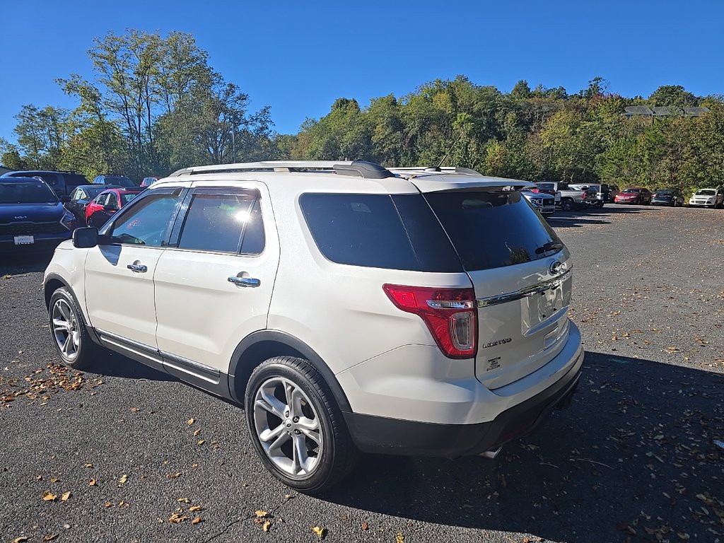 Used 2015 Ford Explorer Limited w/ Equipment Group 301A AWD/4WD image 2