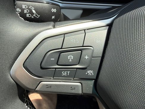 New 2026 Volkswagen Taos SE AWD/4WD image 15