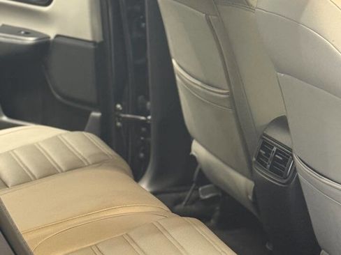 Used 2017 Honda CR-V LX image 12