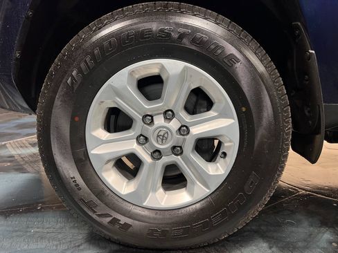 Used 2023 Toyota 4Runner SR5 image 25