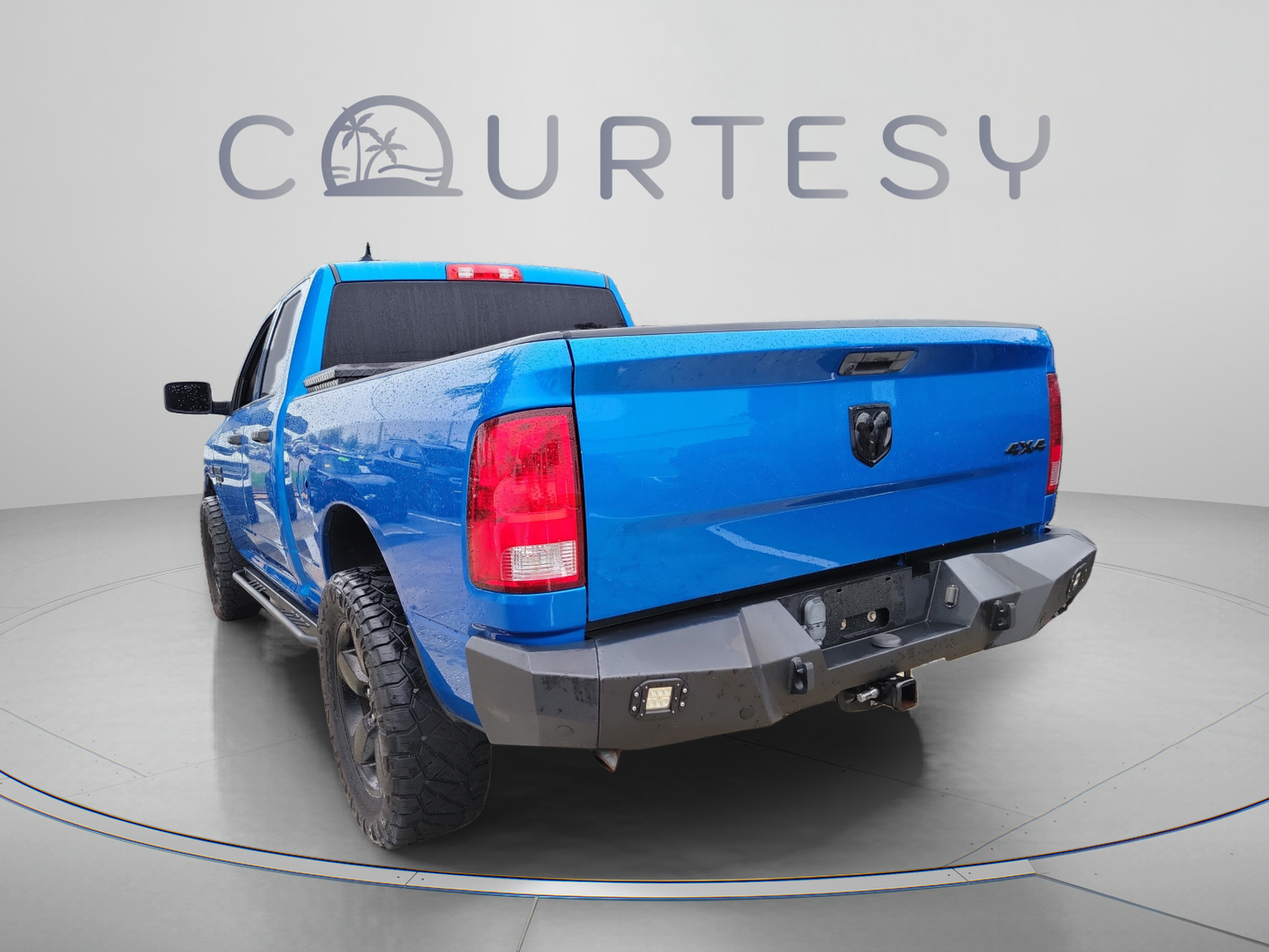 Used 2019 RAM 1500 Express w/ Express Value Package AWD/4WD image 2