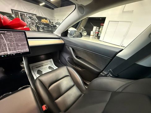 Used 2019 Tesla Model 3 Long Range image 26