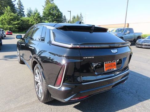 Used 2024 Cadillac Lyriq Luxury RWD image 5