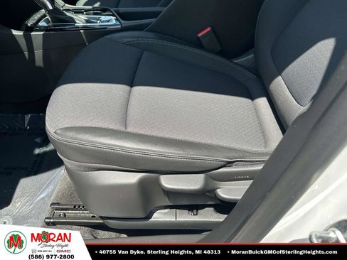 Certified 2023 Buick Encore GX Preferred FWD image 18