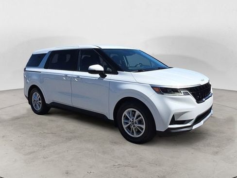 Used 2023 Kia Carnival LX w/ Paint Protection Package FWD image 7