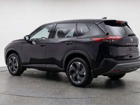 Used 2025 Nissan Rogue SV AWD/4WD image 6