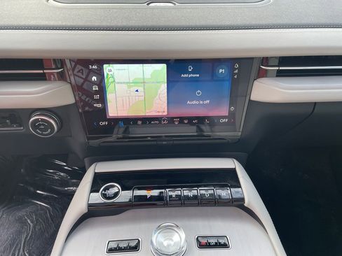 New 2026 Lincoln Navigator Reserve w/ Jet Appearance Package AWD/4WD image 10