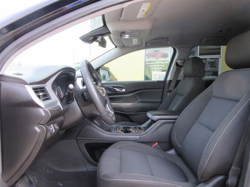 Used 2022 GMC Acadia SLE w/ Driver Convenience Package image 23