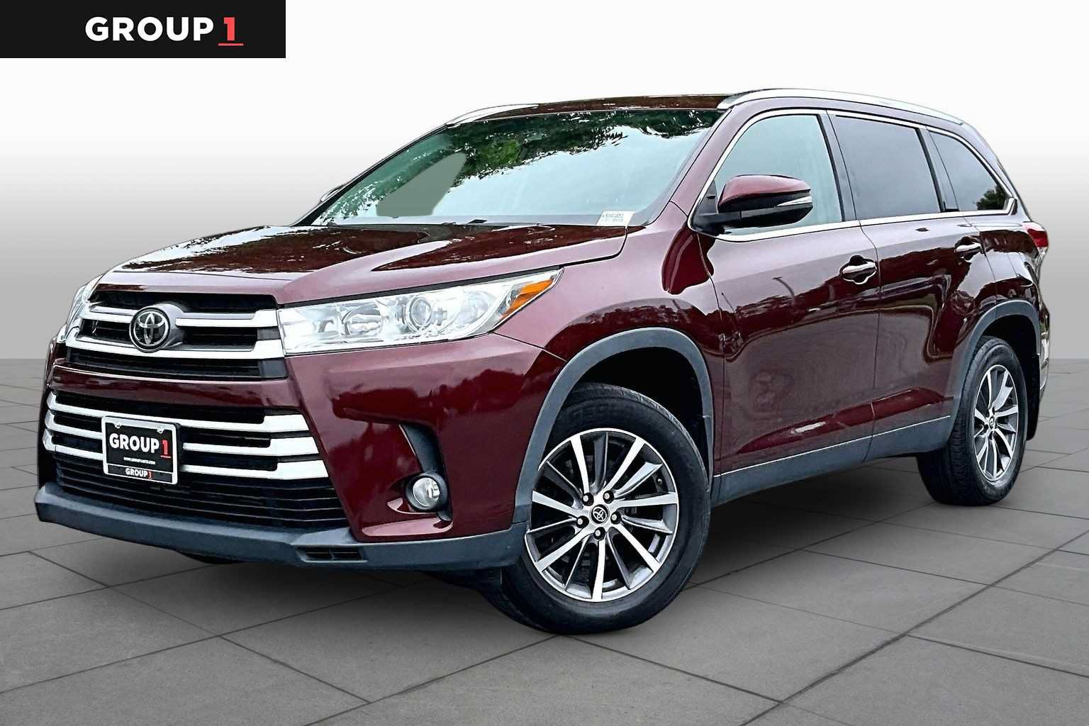 Used 2019 Toyota Highlander XLE AWD/4WD image 1