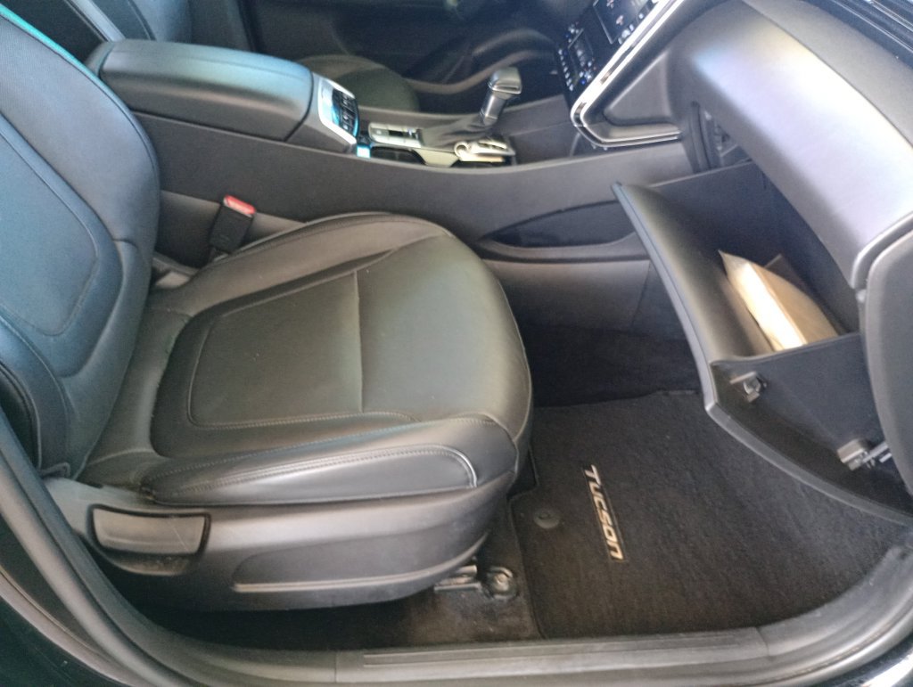 Used 2022 Hyundai Tucson SEL w/ Convenience + Premium Package AWD/4WD image 19