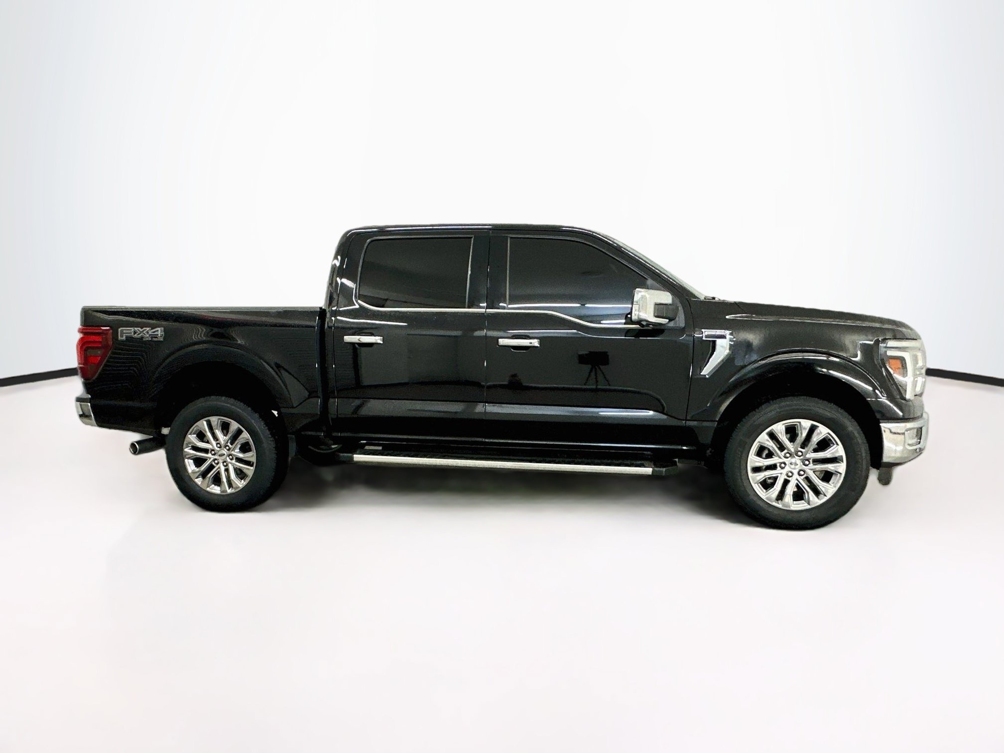 Used 2024 Ford F150 Lariat w/ FX4 Off-Road Package AWD/4WD image 10
