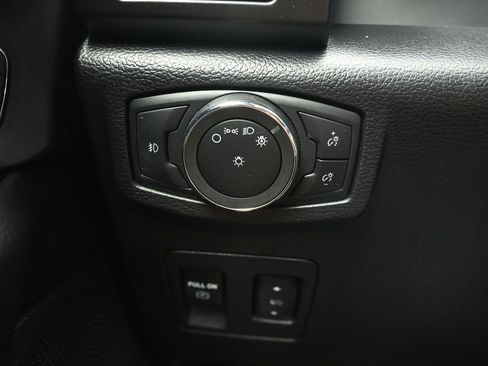 Used 2021 Ford Expedition Limited AWD/4WD image 23