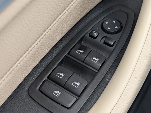 Used 2017 BMW X1 xDrive28i image 10