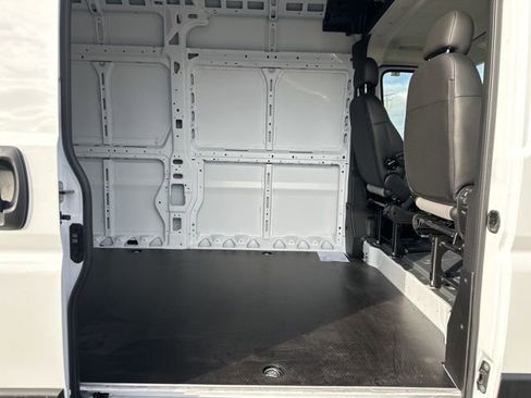New 2025 RAM ProMaster 2500 w/ Power Group image 18