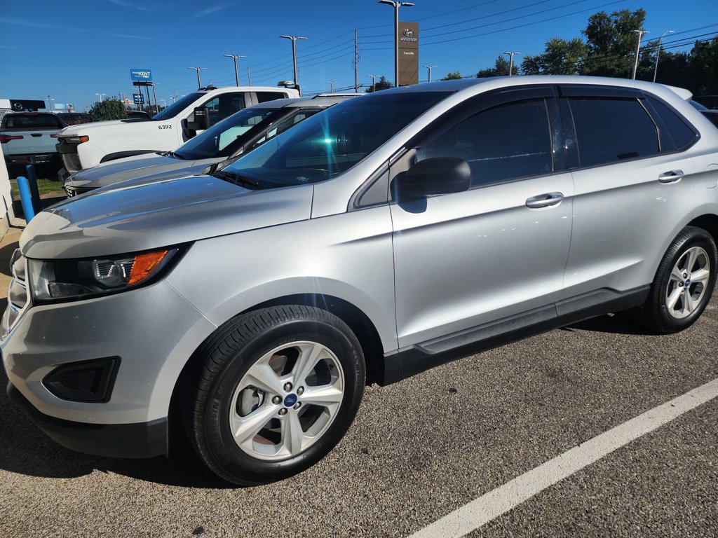 Used 2017 Ford Edge SE FWD image 4