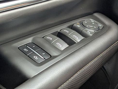 Certified 2024 Chevrolet Suburban Premier image 23