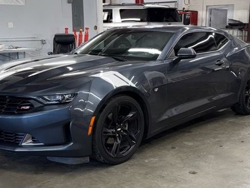 Used 2019 Chevrolet Camaro LT image 1