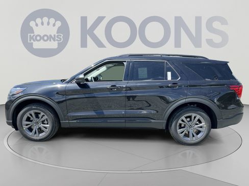 New 2026 Ford Explorer Active w/ Active Comfort Package AWD/4WD image 2