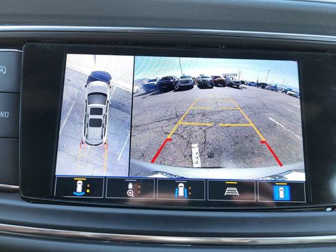 Used 2024 Buick Enclave Premium AWD/4WD image 13