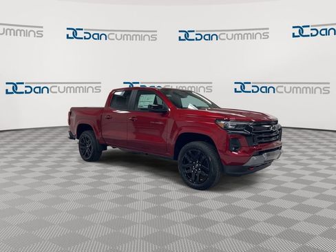 Used 2025 Chevrolet Colorado Z71 w/ Z71 Convenience Package 2 AWD/4WD image 2