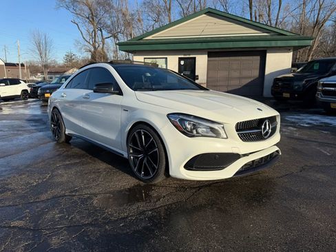 Used 2018 Mercedes-Benz CLA 250 4MATIC image 7