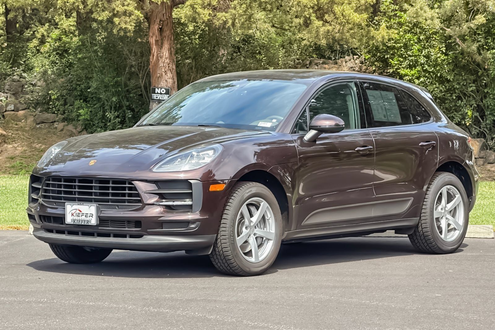 Used 2021 Porsche Macan AWD/4WD image 9