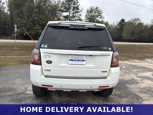 Used 2015 Land Rover LR2 HSE LUX image 7