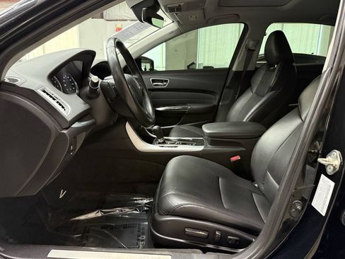 Used 2020 Acura TLX FWD image 11