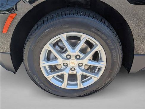 Used 2024 Chevrolet Equinox LT AWD/4WD image 23