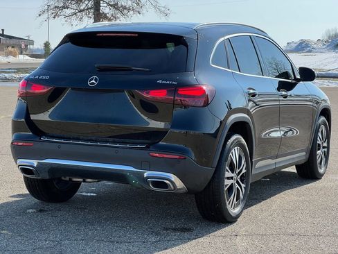 Used 2025 Mercedes-Benz GLA 250 4MATIC image 46