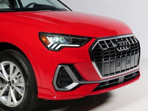 Used 2025 Audi Q3 2.0T Premium w/ Convenience Package AWD/4WD image 22