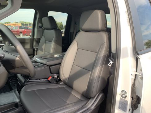 New 2025 GMC Sierra 2500 Pro w/ Convenience Package image 4