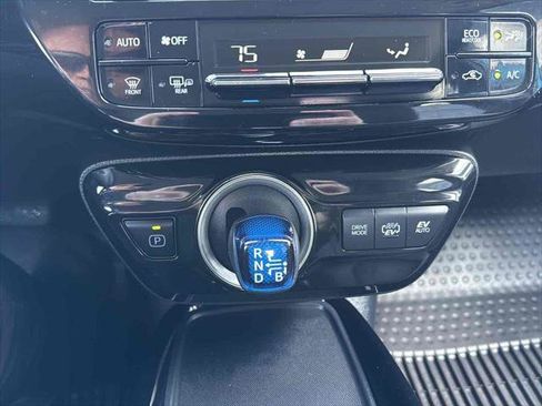 Used 2022 Toyota Prius Prime LE image 20